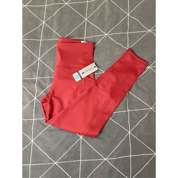 Ideology High-Waisted Side-Pocket 7/8 Length Red Leggings Size Small - Picture 4 of 6